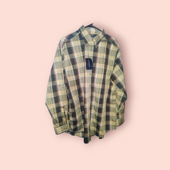 Round Tree Button Up - Picture 5 of 8